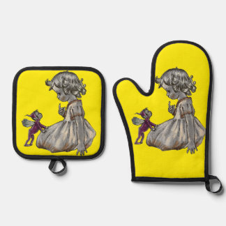 Oven Mitt and Pot Holders Oven Mitt & Pot Holder Set