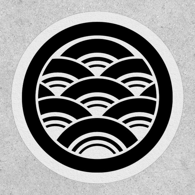 Overlapping waves in circle patch (Front)