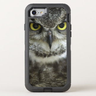 Owl Close Up OtterBox Defender iPhone SE/8/7 Case