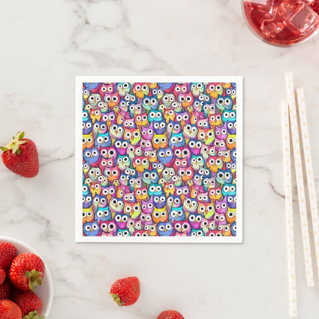 Owl faces doodle pattern cartoon birds pattern napkins (Insitu)