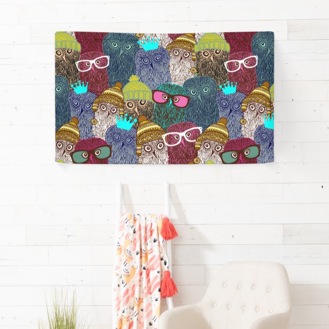 Owl in crown banner (Insitu)