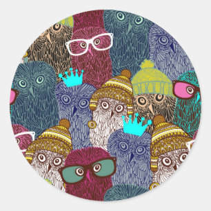 Owl in crown classic round sticker