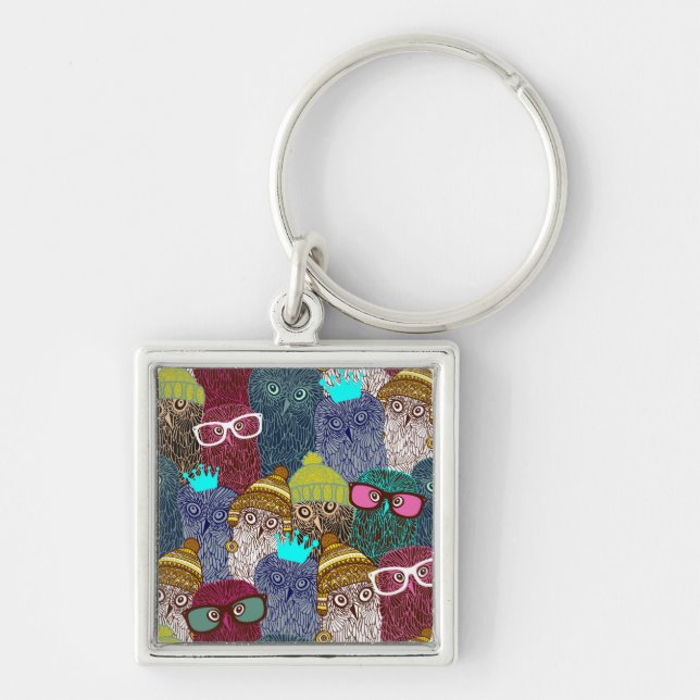 Owl in crown keychain (Front)