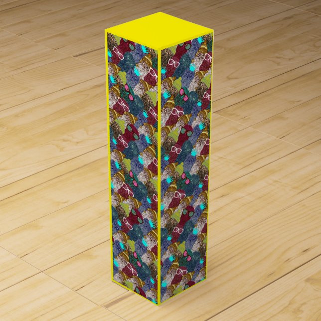 Owl in crown wine box (Front)