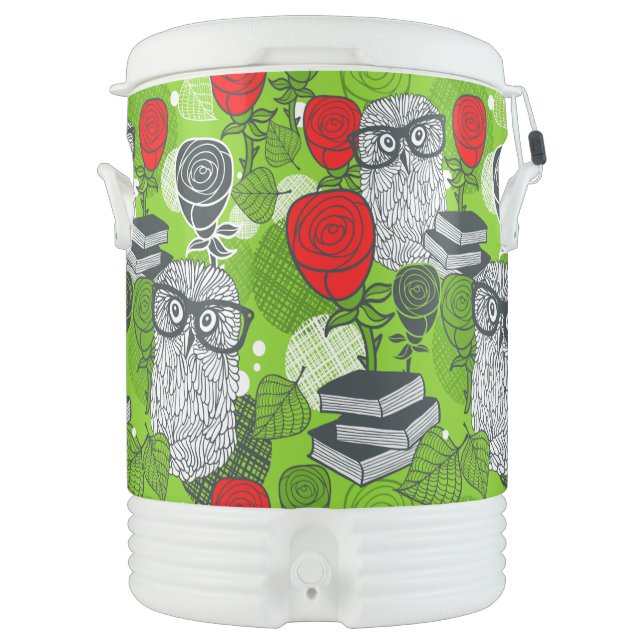 Owl in red roses beverage cooler (Front)