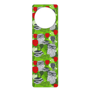 Owl in red roses door hanger