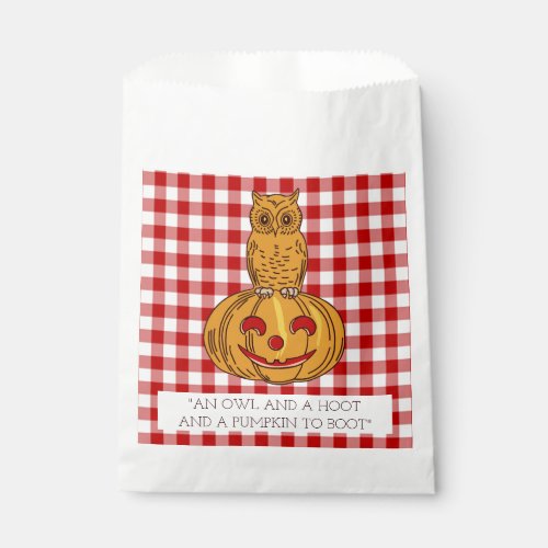 Owl on Pumpkin Gingham Pattern Favor Bags