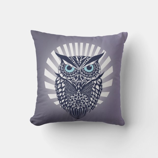 owl throw pillow (Front)