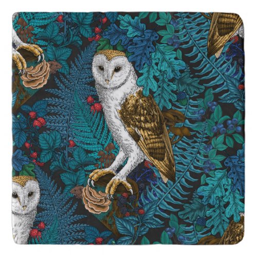 Owls ferns oak and berries 3 trivet