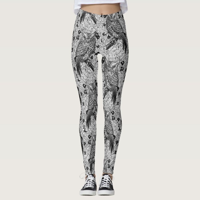 Owls in the oak tree, black and white leggings (Front)