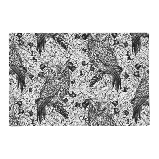 Owls in the oak tree, black and white placemat (Front)