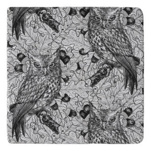 Owls in the oak tree, black and white trivet