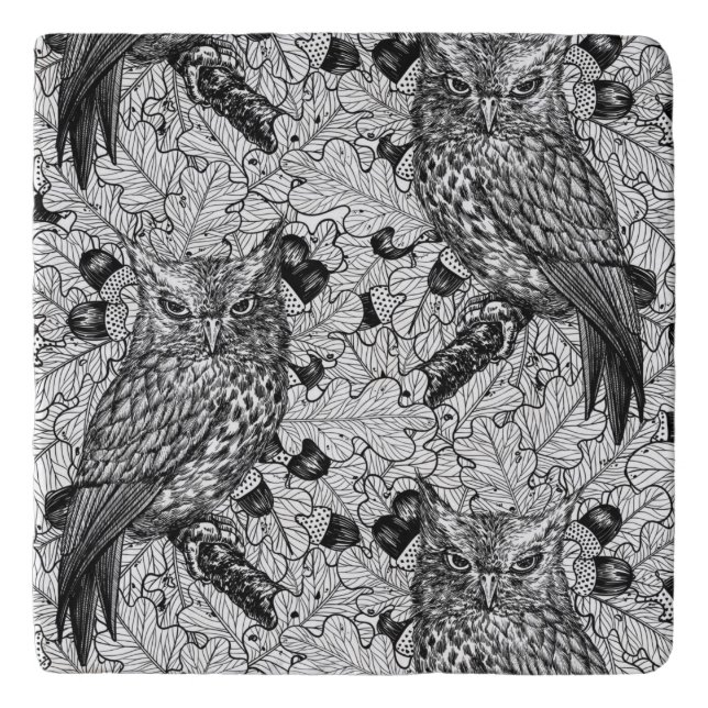 Owls in the oak tree, black and white trivet (Front)