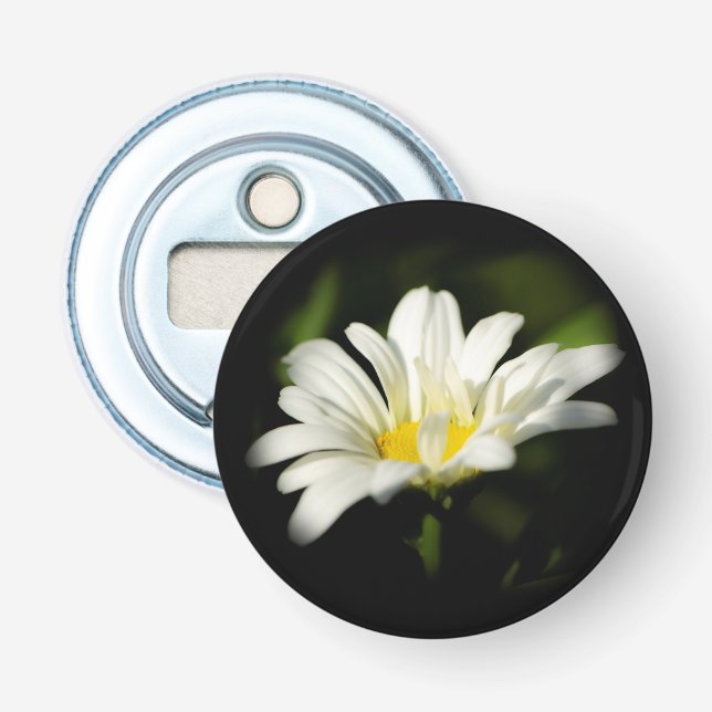 Oxeye Daisy Round Bottle Opener (Front)