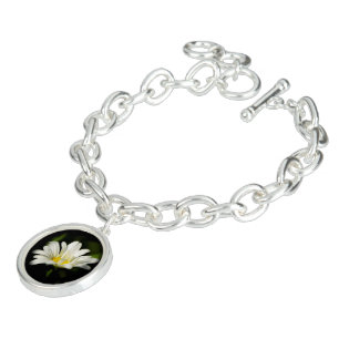 Oxeye Daisy Round Charm Bracelet