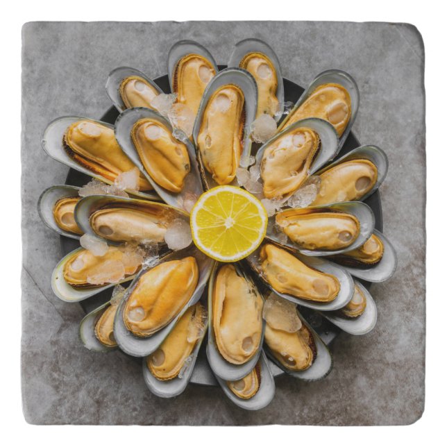 Oyster Platter Trivet (Front)