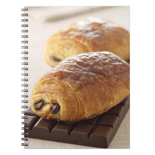 pain au chocolat notebook