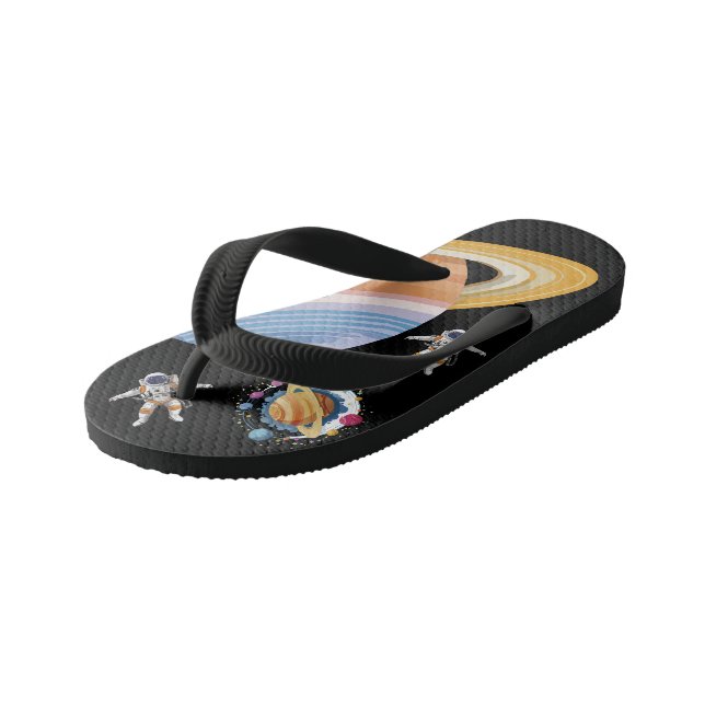 Pair of Chinelos Kid's Flip Flops (Angled)