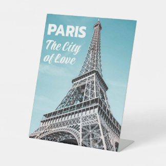 pairs the love city  pedestal sign