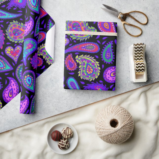 Paisley Perfection Pretty Wrapping Paper (Crafts)