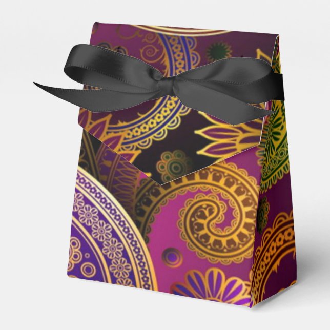 Paisley Purple Favor Boxes (Front Side)