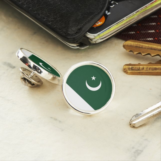 Pakistan flag lapel pin (In Situ)