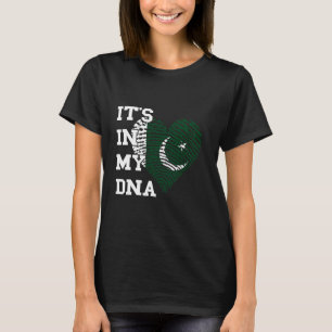Pakistan It's In My DNA Heart Pakistani Flag Pakis T-Shirt