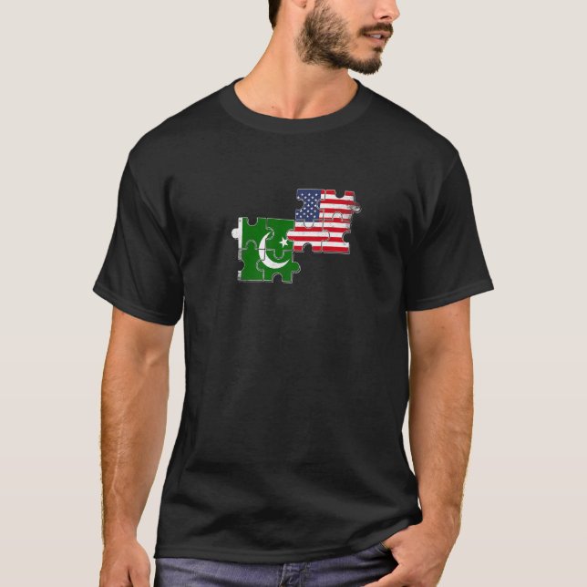 Pakistan USA Pakistani American Flag   T-Shirt (Front)