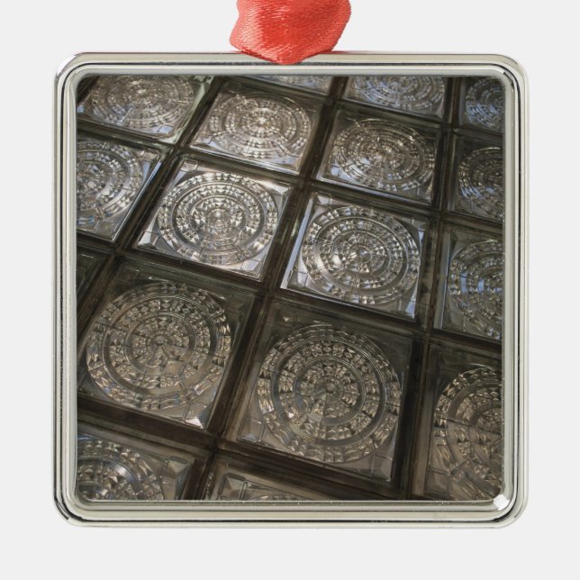 Palacio de Communicaciones, glass flooring Metal Ornament (Front)