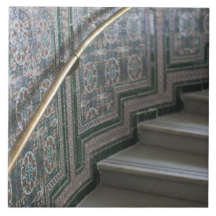Palacio de Communicaciones, Moorish tiles