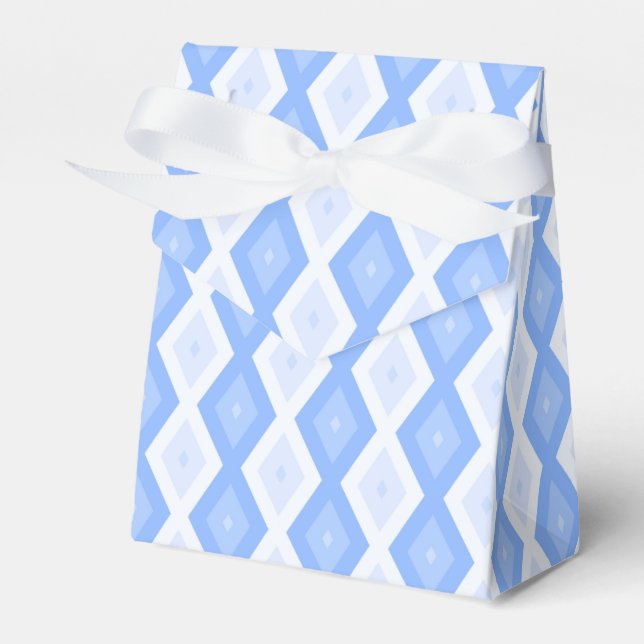 Pale blue diamond pattern favor boxes (Front Side)