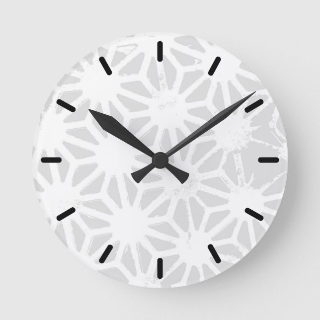 Pale gray geometric pattern round clock (Front)