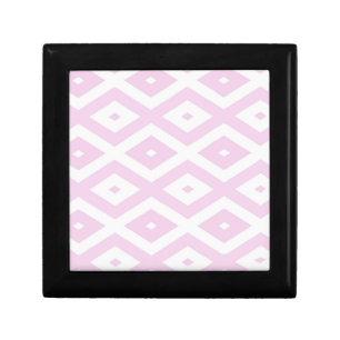 Pale pink and white diamond pattern gift box