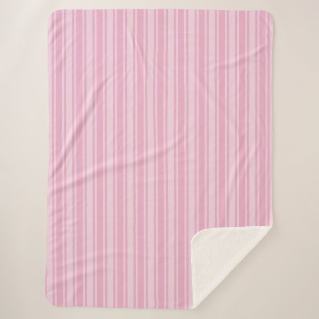 Pale pink candy stripes sherpa blanket (Front)