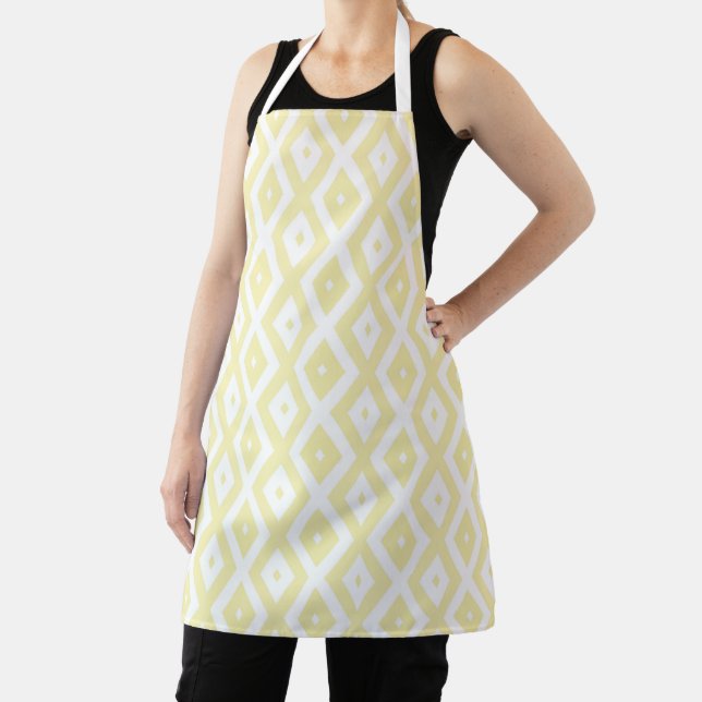 Pale yellow and white diamond pattern apron (Insitu)