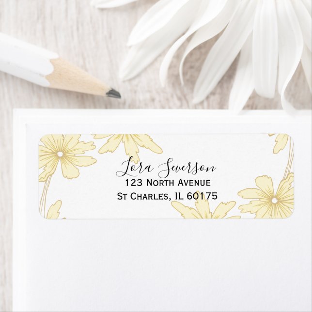 Pale Yellow White Daisies Return Address Labels (Insitu)