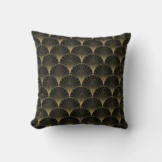 Palm leaf pattern on black background - Abstract g Throw Pillow