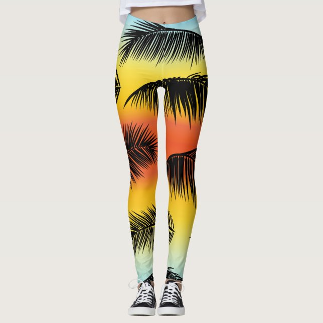Palm tree leaves: seamless pattern. leggings (Front)
