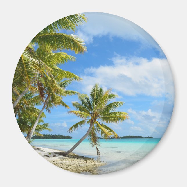 Palm tree white sand beach round magnet (Front)