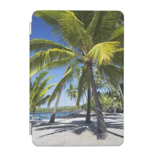 Palm trees National Historic Park Puuhonua o iPad Mini Cover