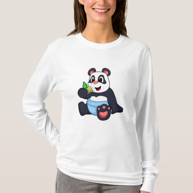 Panda as Baby with Bambus T-Shirt (Front)