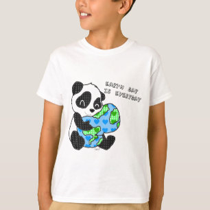 Panda hugs the earth / earthday T-Shirt