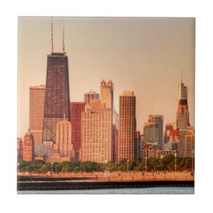 Panorama of Chicago skyline at sunrise Tile