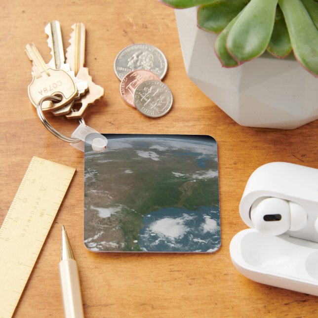 Panoramic Planet Earth And The Us. 2 Keychain (Desk)