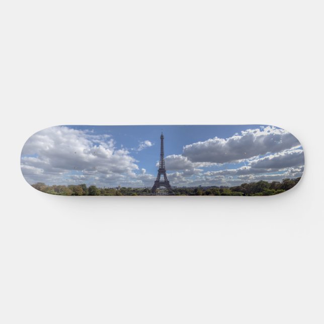 Panoramic view of Eiffel tower from Trocadero Skateboard (Horz)