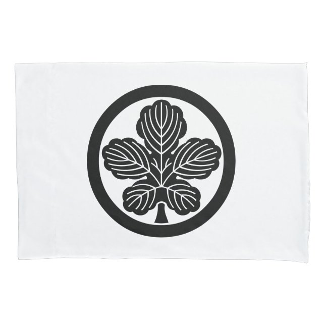 Paper mulberry leaf in circle pillowcase (Front)