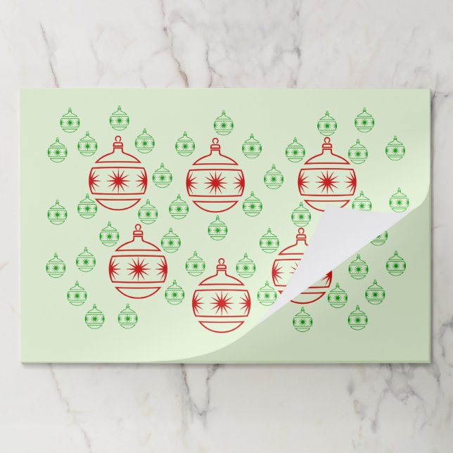 Paper Placemat - Round Tree Ornaments on Green (Folded)