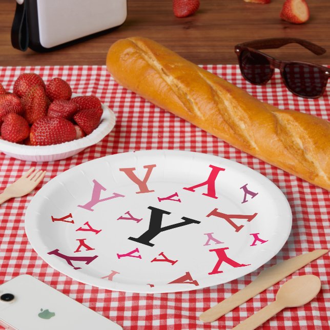 Paper Plate - Jumbled Letters in Reds and Pinks (Picnic)