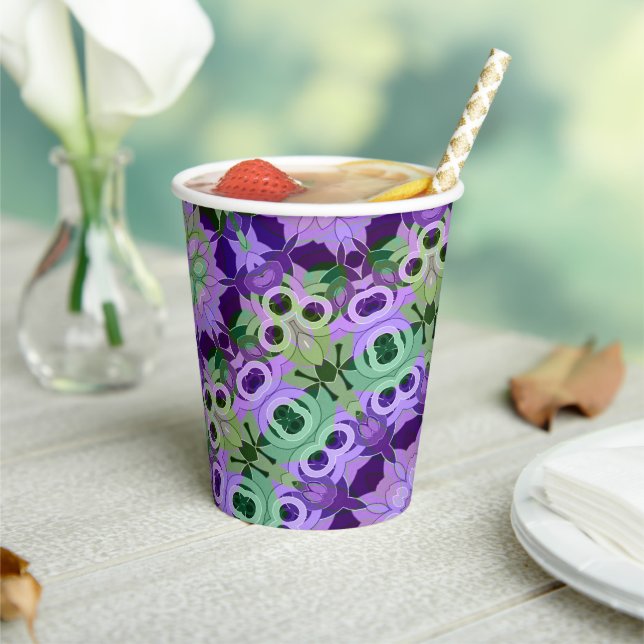 Paper Plate Mandala round pattern kaleidoscope ret Cups (Insitu)