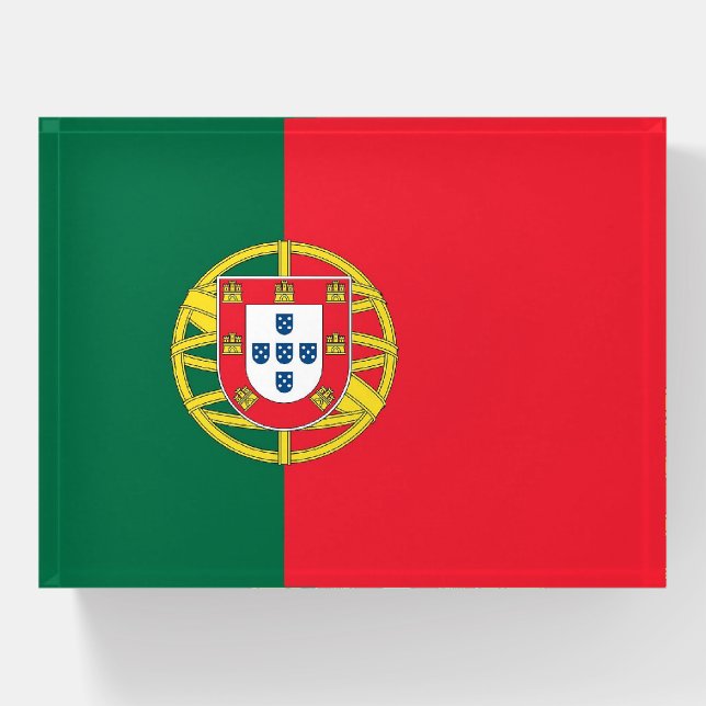 Paperweight with flag of Portugal (Front)